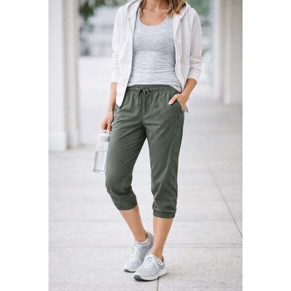 Athleta Women’s La Viva Crop Jogger Size 10 Sage Green Stretch Ankle Pants EUC - Picture 2 of 5